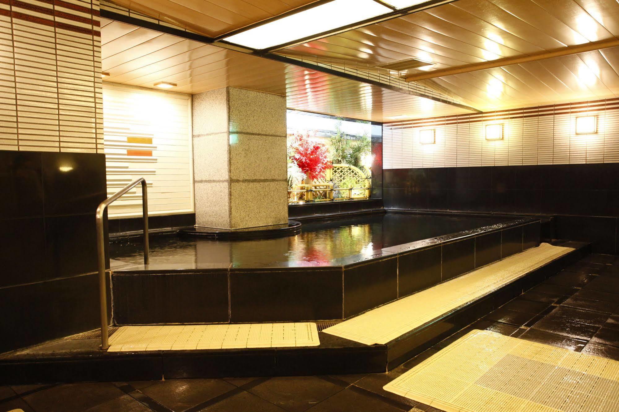 New Central Hotel Tokio Buitenkant foto