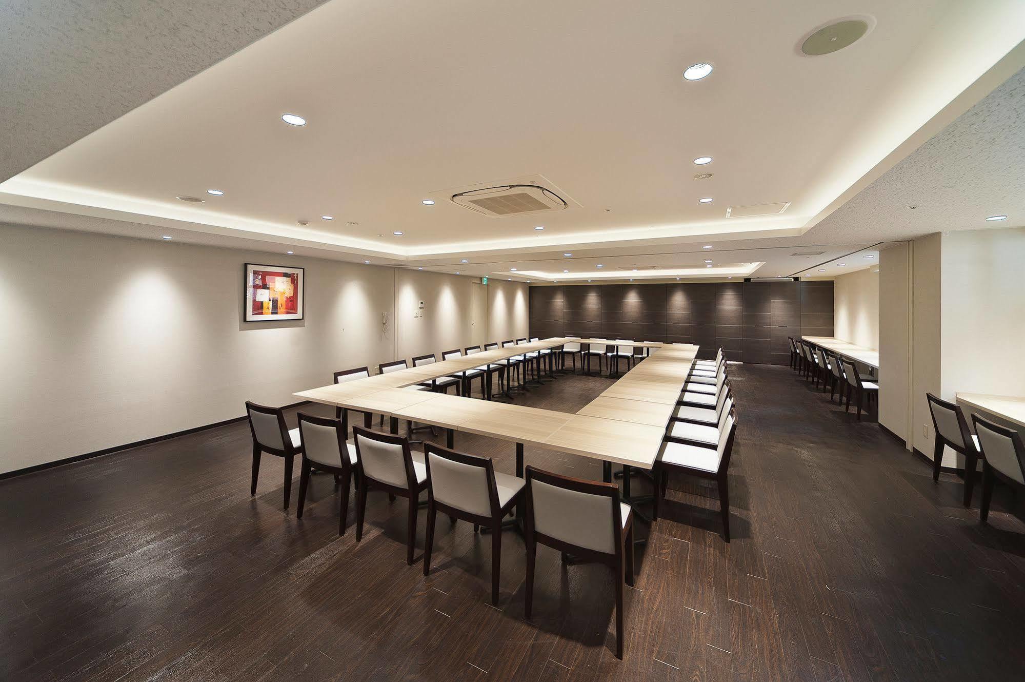 New Central Hotel Tokio Buitenkant foto