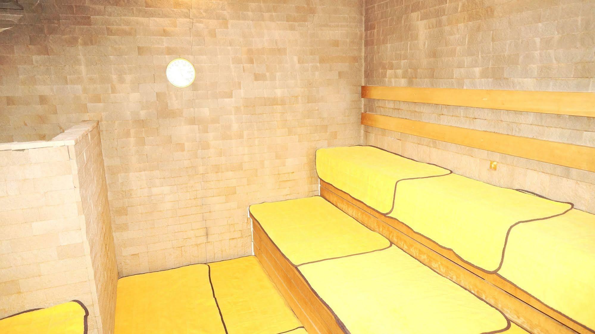 New Central Hotel Tokio Buitenkant foto